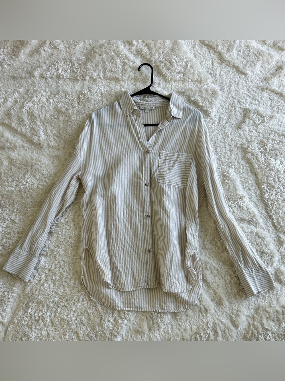 Onia - Air Linen Boyfriend Top
Cream Striped Relaxed Button-Front Shirt - Picture 2 of 7
